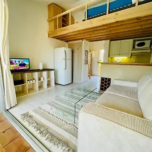 Appartement Bel Avec Mezzanine, Vue Et Piscine, Cogolin